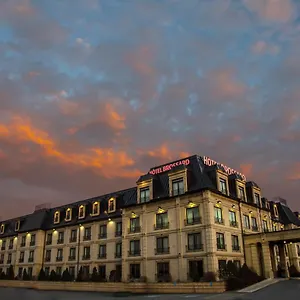 Hotel Brossard 3*, Brossard Canada